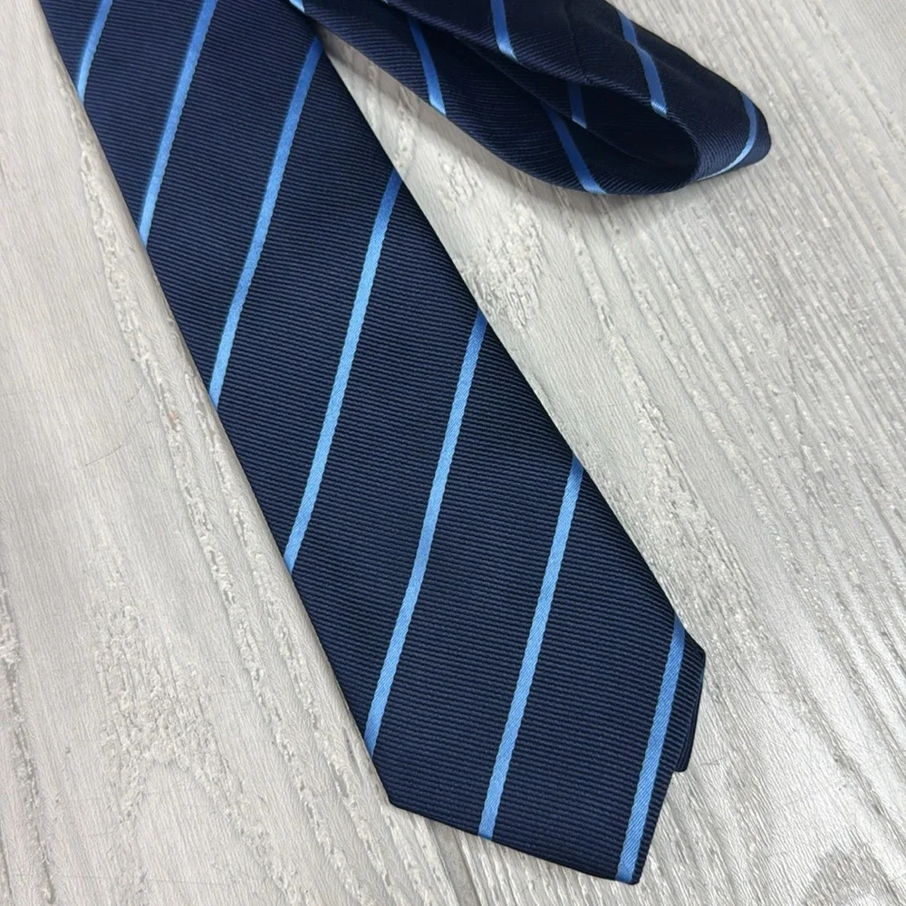 Boys Tie, size 8-16, Navy and blue